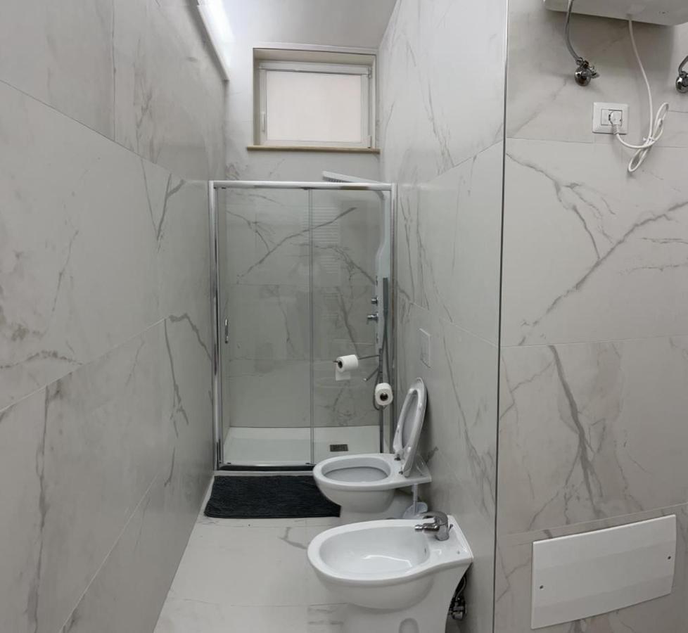 Villa Milano Apt. N. 3 Luaran gambar